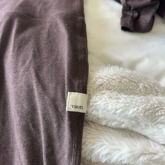 Vuori Halo Slim Flare - Picture 3 of 5